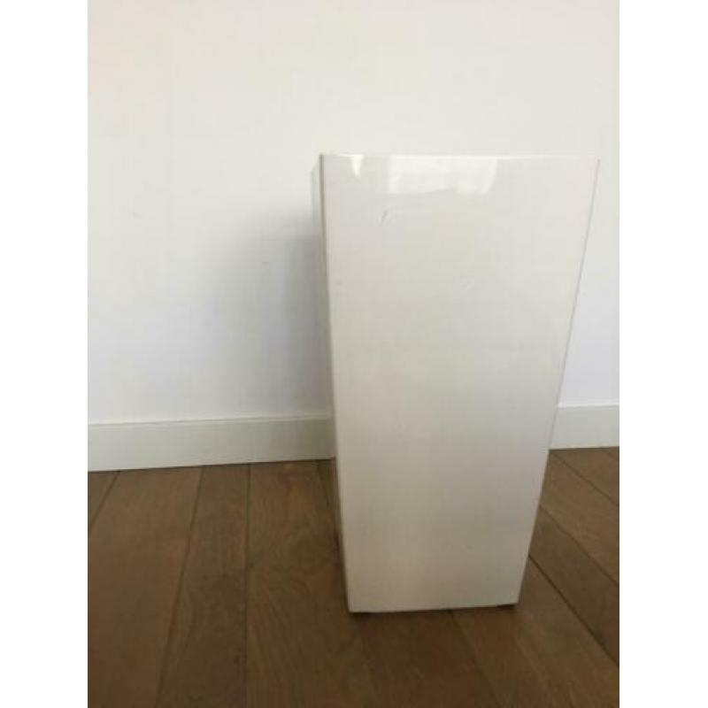 Grote witte plantenpot lechuza 30x30x56