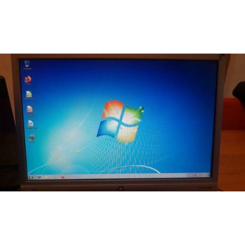 Complete desktop pc met Asus en Benq scherm!