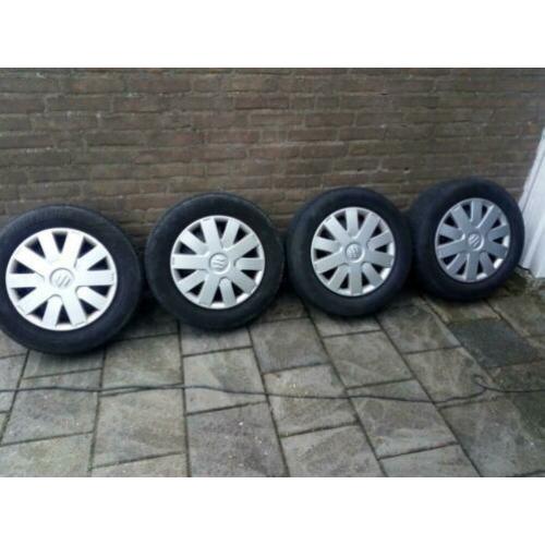 Originele suzuki velgen met origineli velg dop