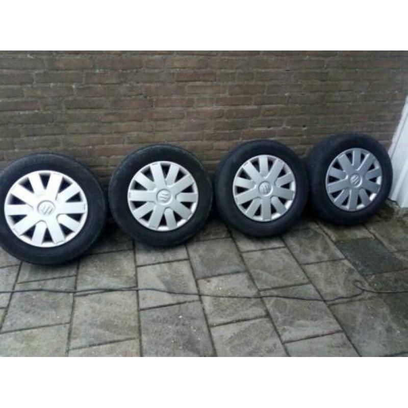 Originele suzuki velgen met origineli velg dop