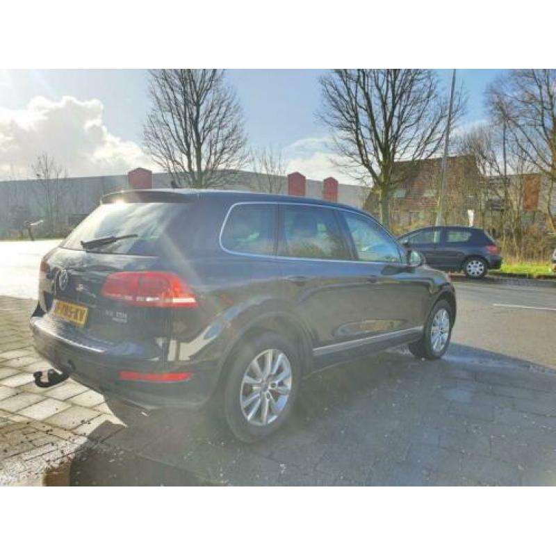 Volkswagen Touareg 3.0 TDI V6 DSG 4X4 Voll Leer Facelift