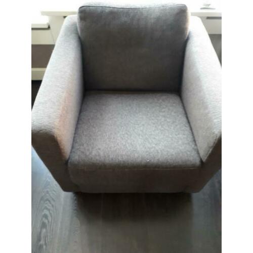 Mooie fauteuils en een grote stevige bank