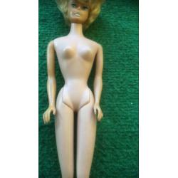 Oude Barbie pop