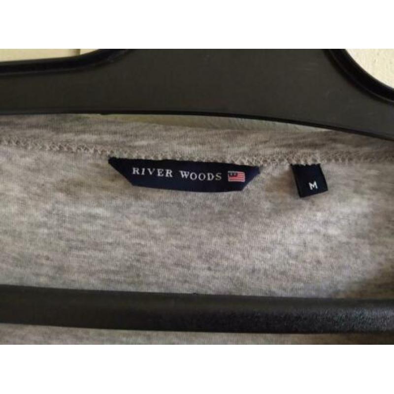 River Woods lichtgrijs geborduurd T-shirt maat M