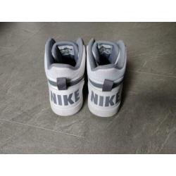 Nike Court Borough Maat 40 Grijs/Wit