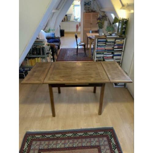 Vintage houten tafel uitschuifbaar