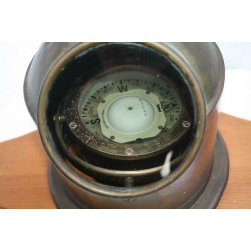 Sestrel kompas in kompashuis - Messing - Midden 20e eeuw Een