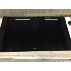 Philips HD tv 120 x 70 incl. muurbeugel en afstandsbediening