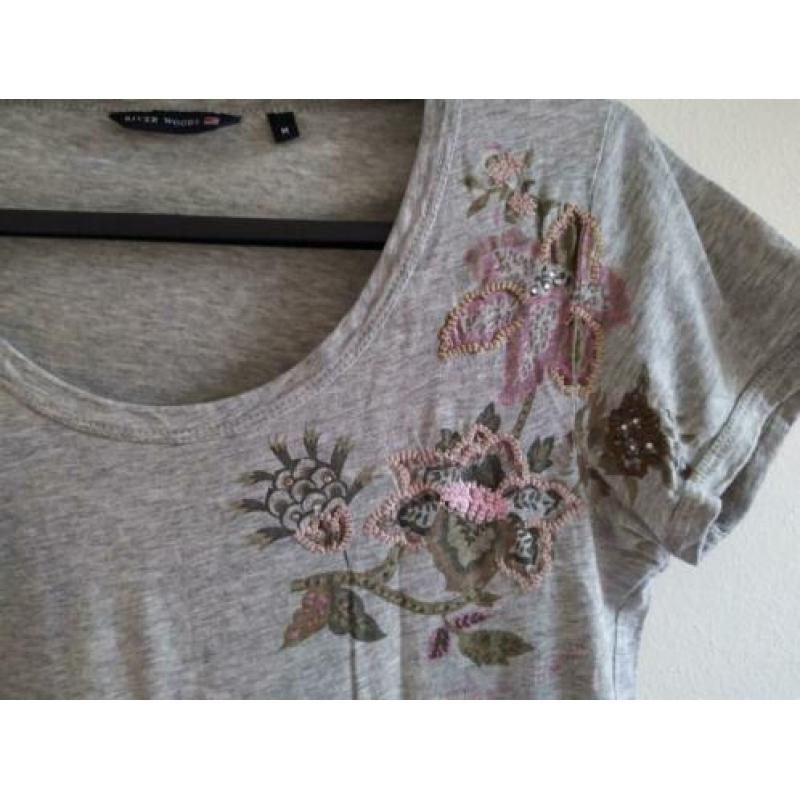 River Woods lichtgrijs geborduurd T-shirt maat M