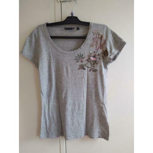 River Woods lichtgrijs geborduurd T-shirt maat M