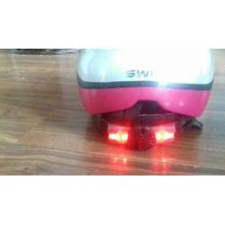 Super gave kinder cap met licht en body protector