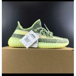 Adidas yeezy 350 v2 yeezreel yellow