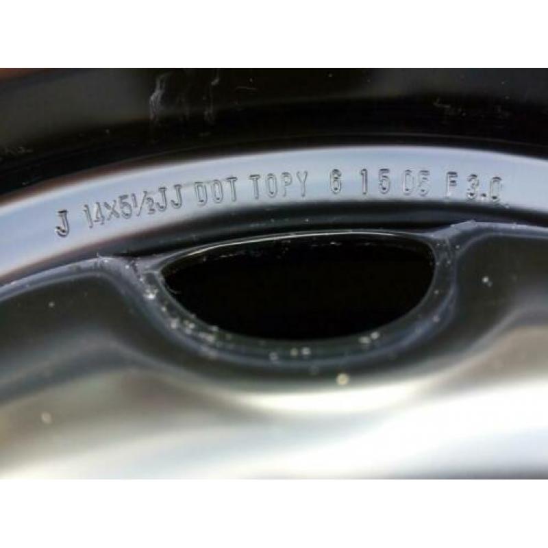 Originele suzuki velgen met origineli velg dop
