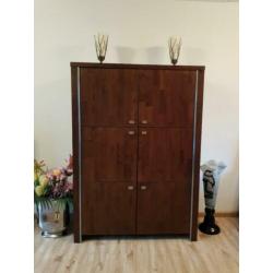 Woonkamer meubels - wandkast, dressoir, tafel, stoelen, bank