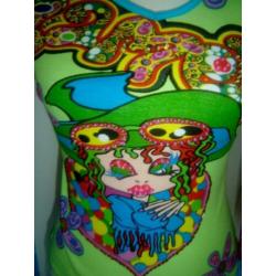 LEUK en TRENDY t-shirt met vele kleuren en print mt. S