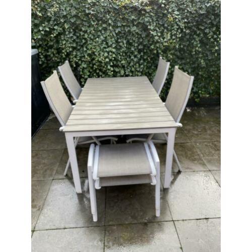 Tuintafel, tuinstoelen en voetenbankjes Bellagio Bravo