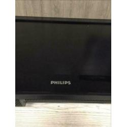 Philips HD tv 120 x 70 incl. muurbeugel en afstandsbediening