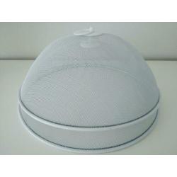 Grote witte roos en nog 23 foto's met alleen witte items.