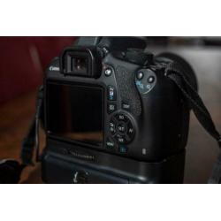 canon 1200d + batterygrip & Canon EF-S 18-55mm f/3.5-5.6 III