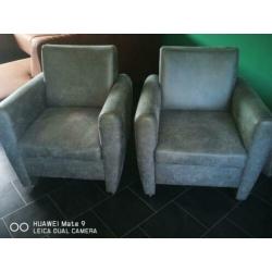 Twee mooie lederlook fauteuils (zie foto's)