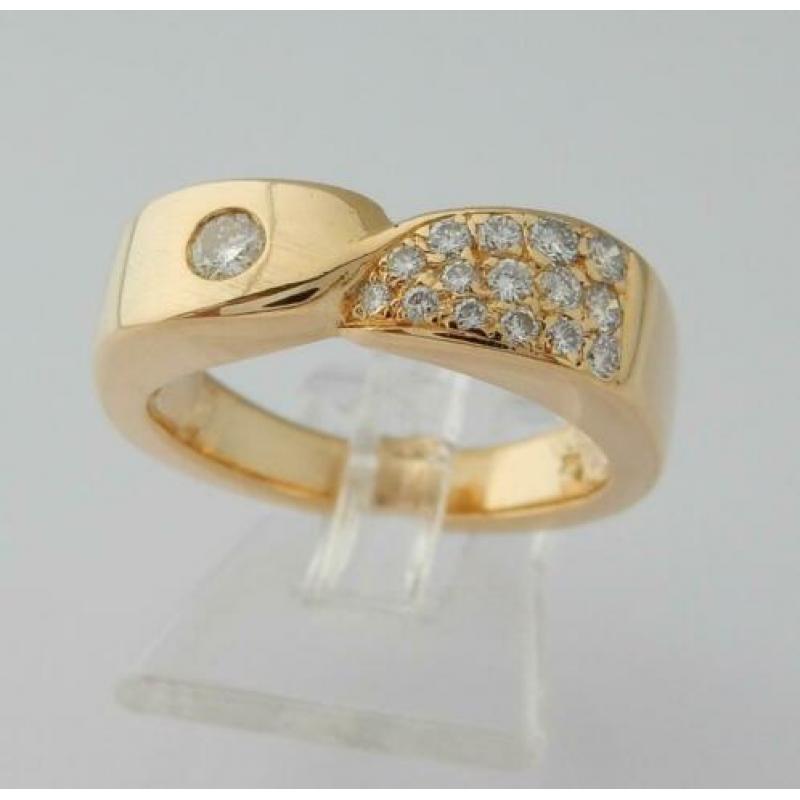 Exclusieve zware 18 karaat Gouden Ring 0.58 karaat Briljant
