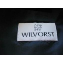 Mooi kostuum maat 50 van Wilvorst