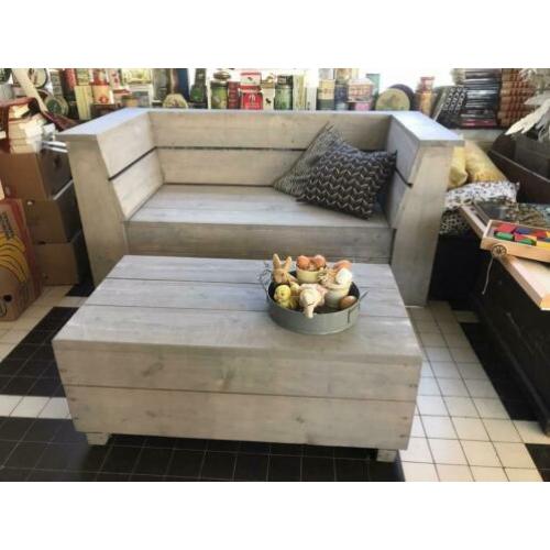 Tuinbank en tafel, landelijk en stoer +gratis kussens