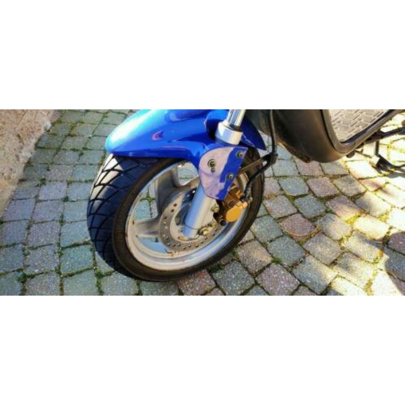Te koop snorscooter