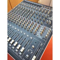 Mackie Onyx 1620i Mixer/Audio Interface Firewire 8 preamps