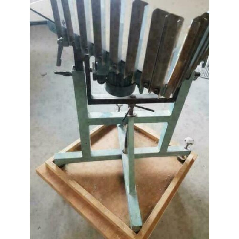 Grafische machine , elektrische papierschudder