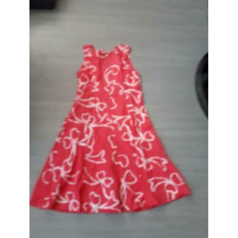 Opruiming! Luchtig roze jurk met witte stiksels. S