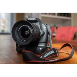 canon 1200d + batterygrip & Canon EF-S 18-55mm f/3.5-5.6 III