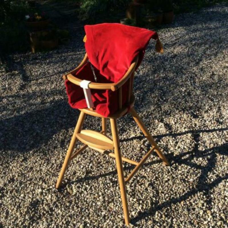 Hoge stabiele kinderstoel voor baby/peuter