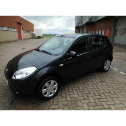 Dacia Sandero 1.2 Ambiance 42500km nieuwstaat! (bj 2011)