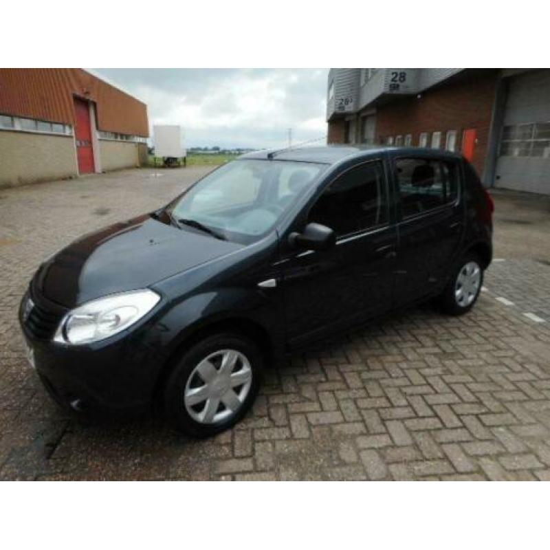 Dacia Sandero 1.2 Ambiance 42500km nieuwstaat! (bj 2011)