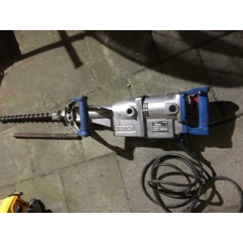 Tekoop Kango Combi Hamer met Boor en beitel.