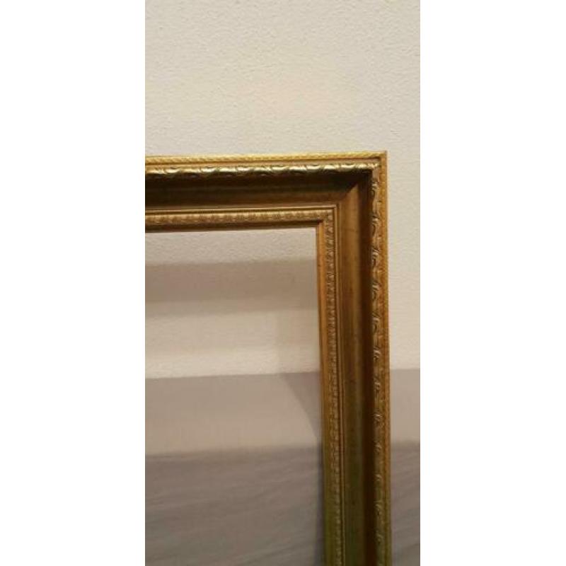 Vergulde klassieke lijst,binnen maten 54cm bij 84cm.