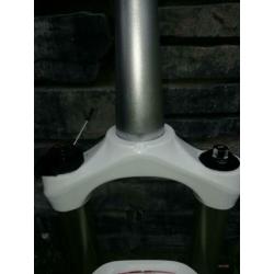 RST geveerde vork 27,5 inch was 299,00 100% nieuw!!