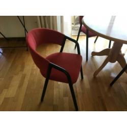 Te koop gezellige EETHOEK (ronde tafel met 4 stoelen)