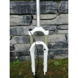 RST geveerde vork 27,5 inch was 299,00 100% nieuw!!