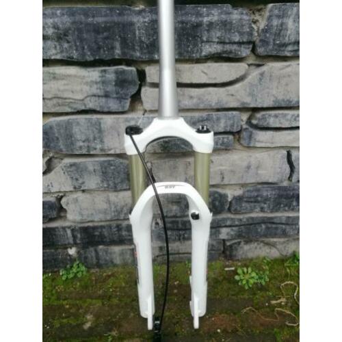 RST geveerde vork 27,5 inch was 299,00 100% nieuw!!