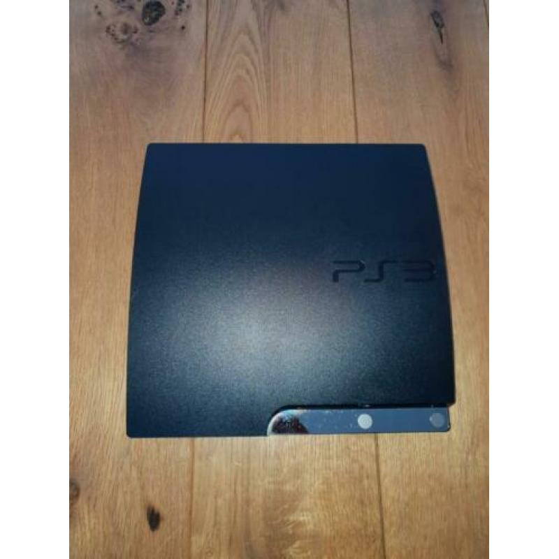 Playstation 3. Bedradingen aanwezig. Ps3 Slim + GTA V