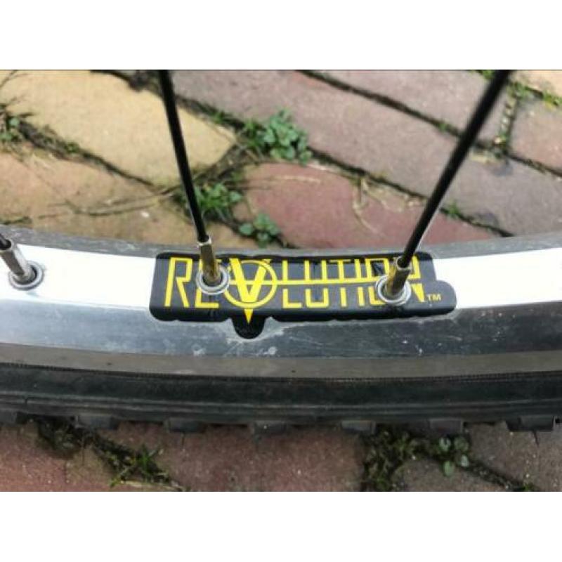 Bombshell BMX cruiser wielen wielset Tioga Comp 3 banden 24"