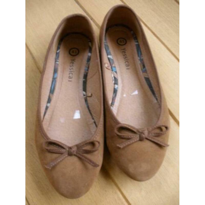 YESSICA ballerina's camel bruin suède maat 41 - nieuw -