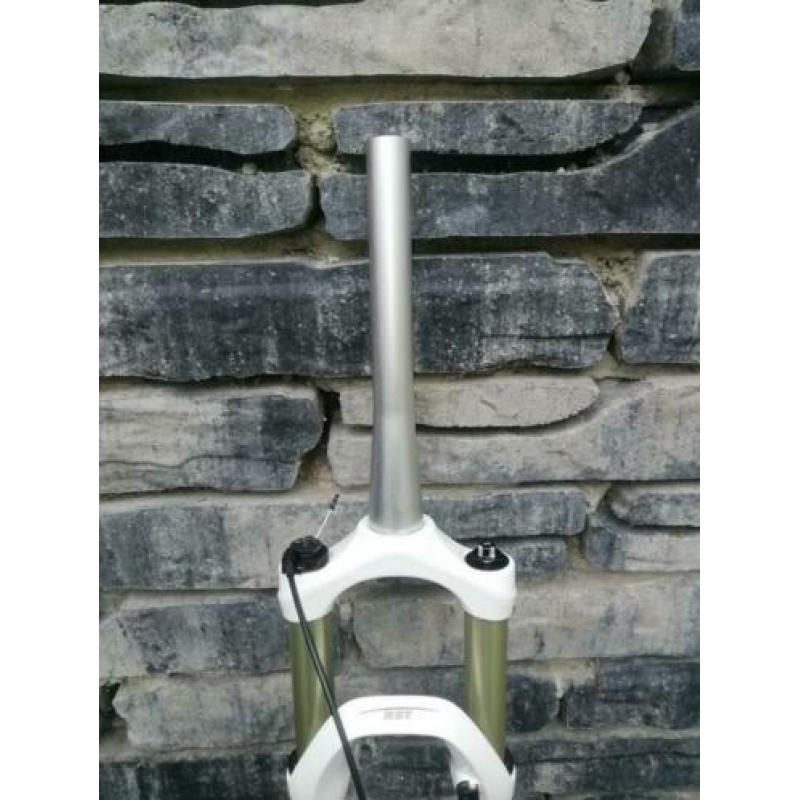 RST geveerde vork 27,5 inch was 299,00 100% nieuw!!