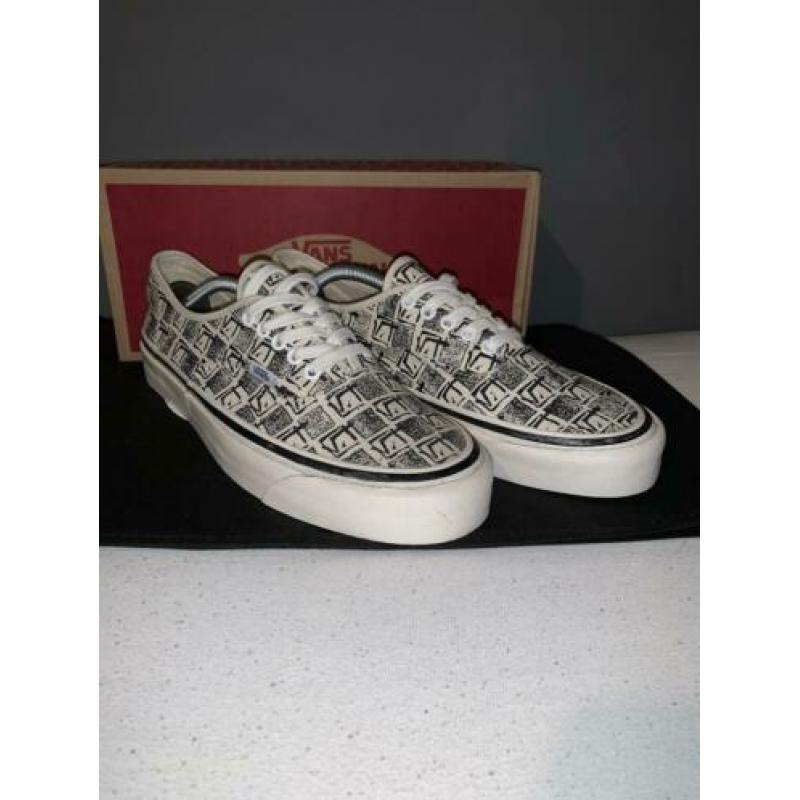 Vans low
