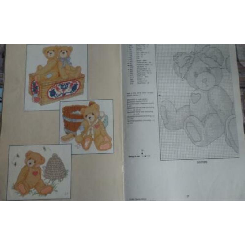 CHERISHED TEDDIES * Priscilla Hillman *