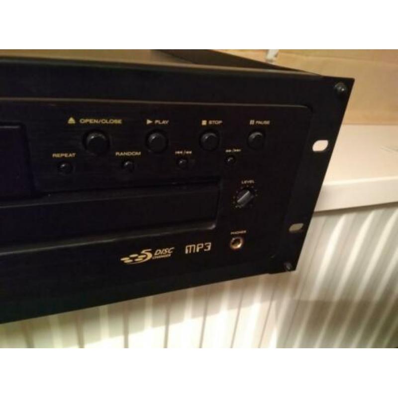 Marantz 5 cd wisselaar in rack