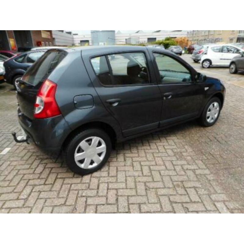 Dacia Sandero 1.2 Ambiance 42500km nieuwstaat! (bj 2011)