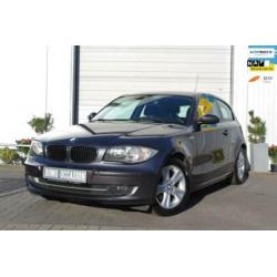 BMW 1-serie 118i Executive - PDC voor en achter - Cruise-con